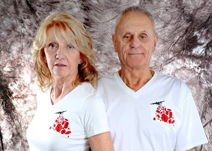 Gildan Softstyle Ringspun V Neck T-Shirt Poppy Drop